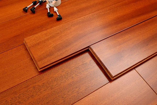 实木地板和实木复合地板哪个好?