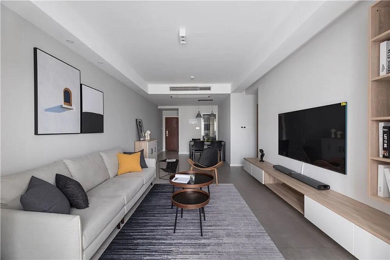 102平米三居室极简风，巧用中性色打造舒适的居家环境